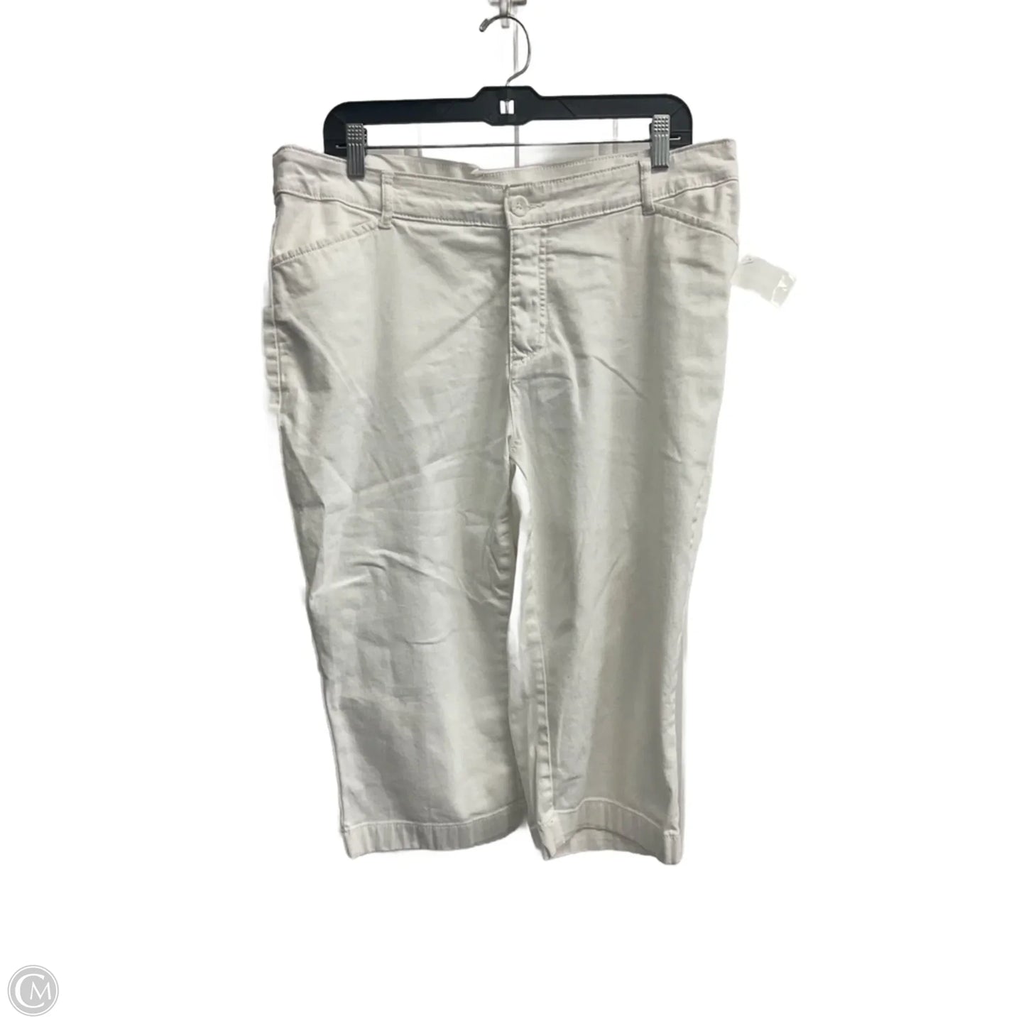 Capris By St Johns Bay In White, Size: 16