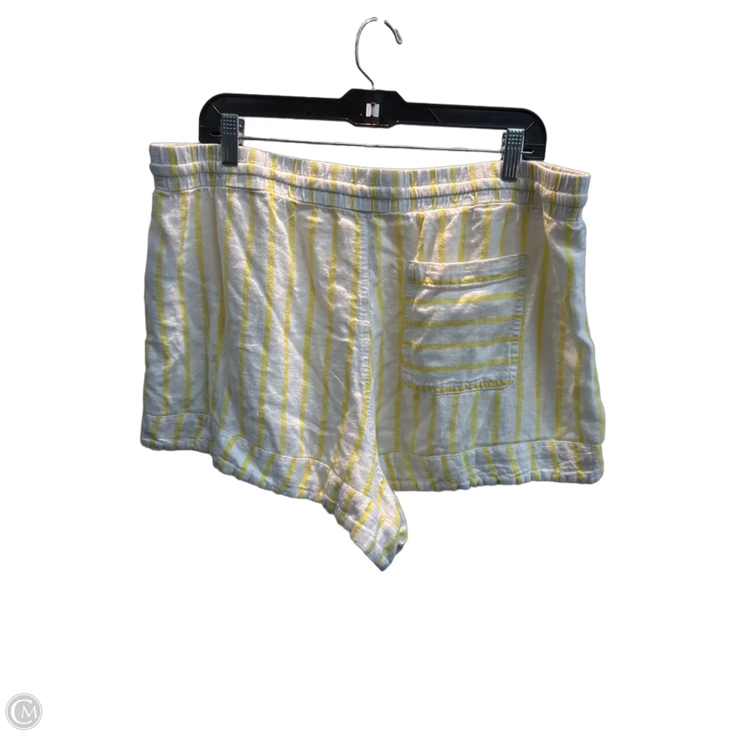 Shorts By Universal Thread In Striped Pattern, Size: 16