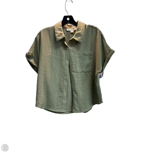 Top Short Sleeve By Monteau In Green, Size: M