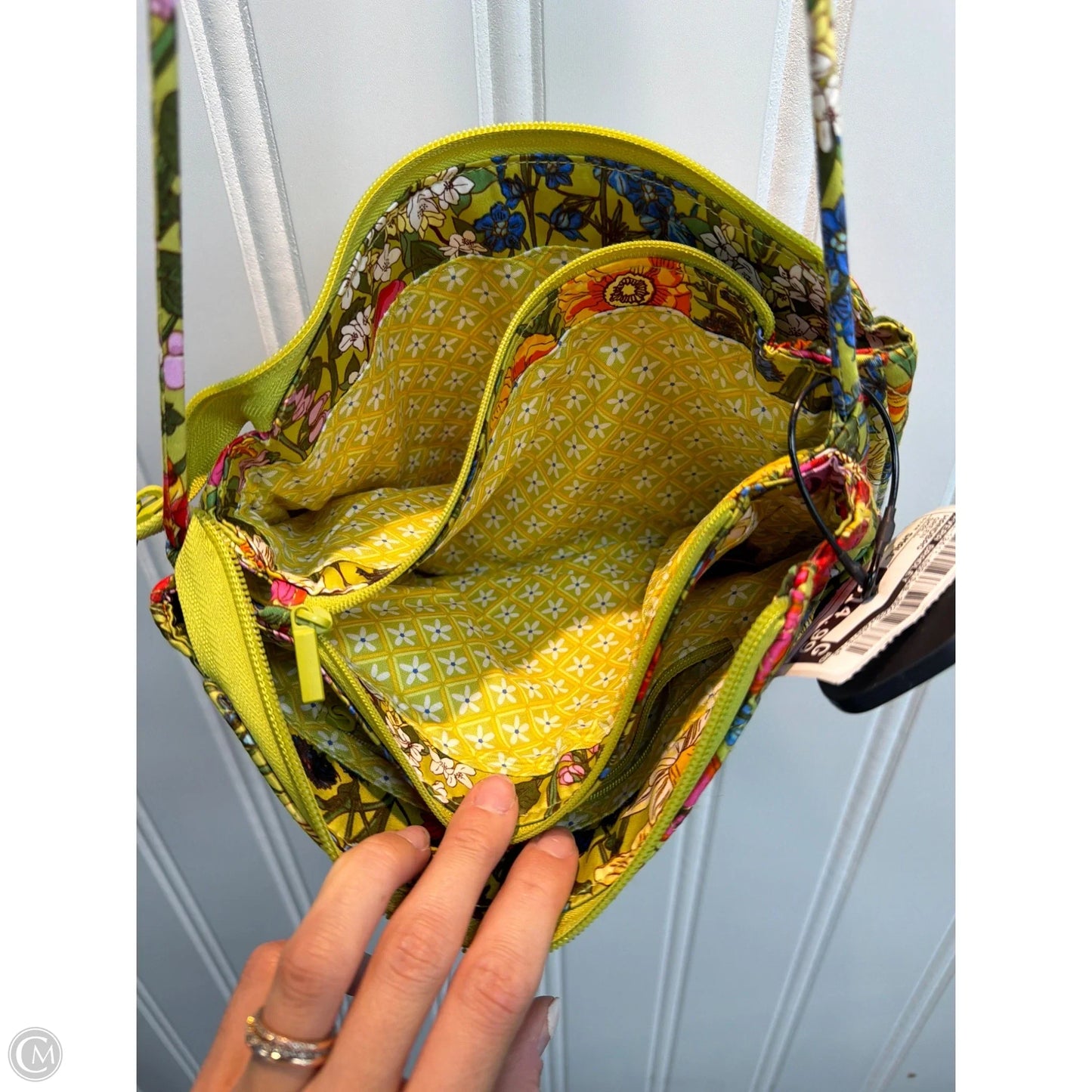 Handbag By Vera Bradley, Size: Small