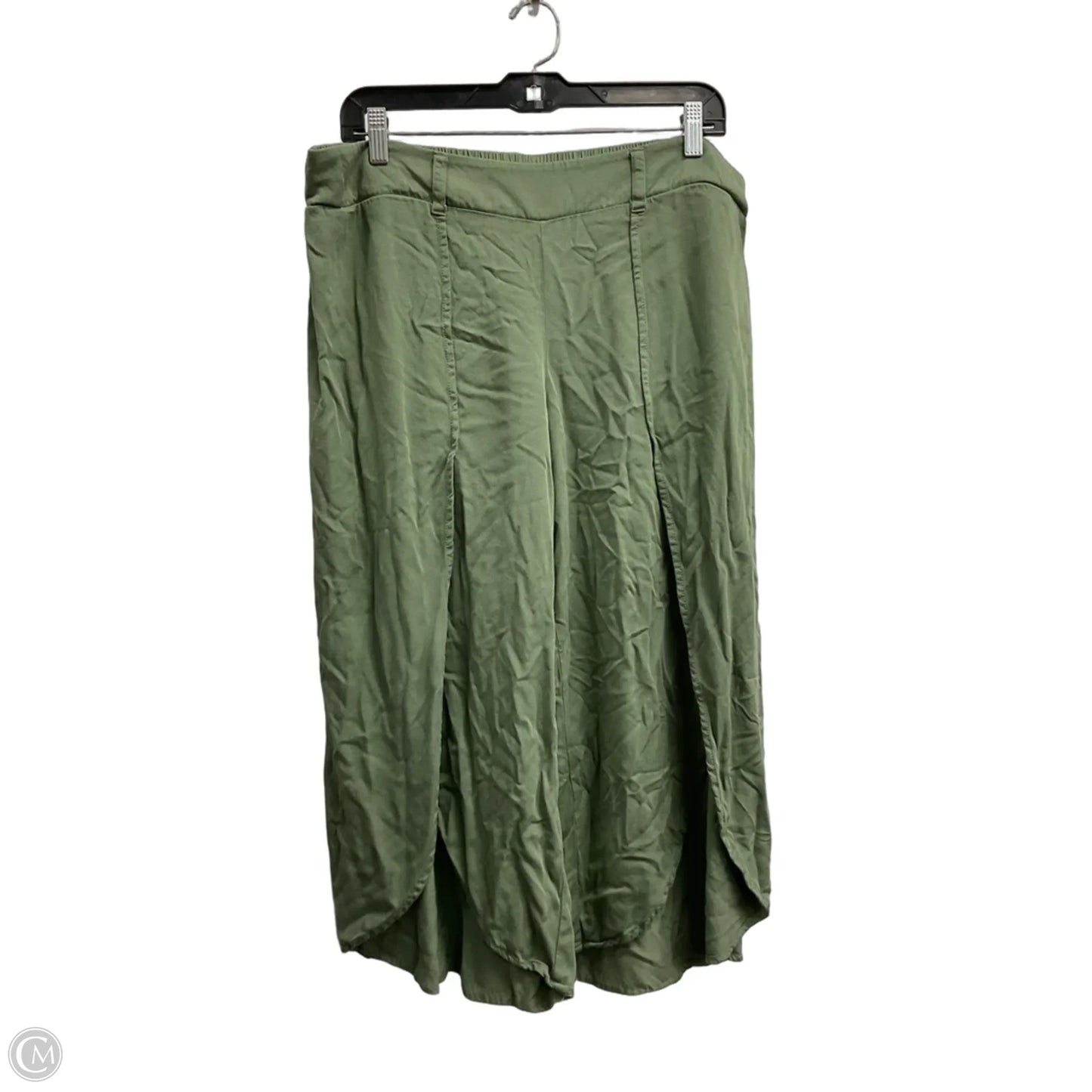 Capris By Maurices In Green, Size: 16