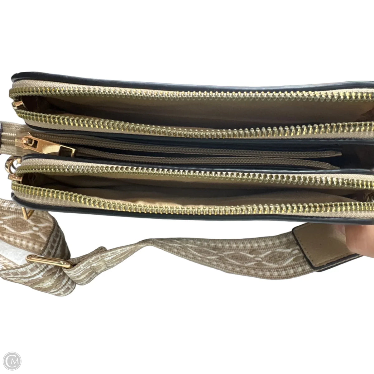 Crossbody By Clothes Mentor, Size: Medium