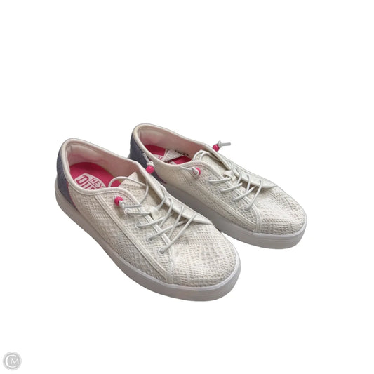 Shoes Sneakers By Hey Dude In White, Size: 9