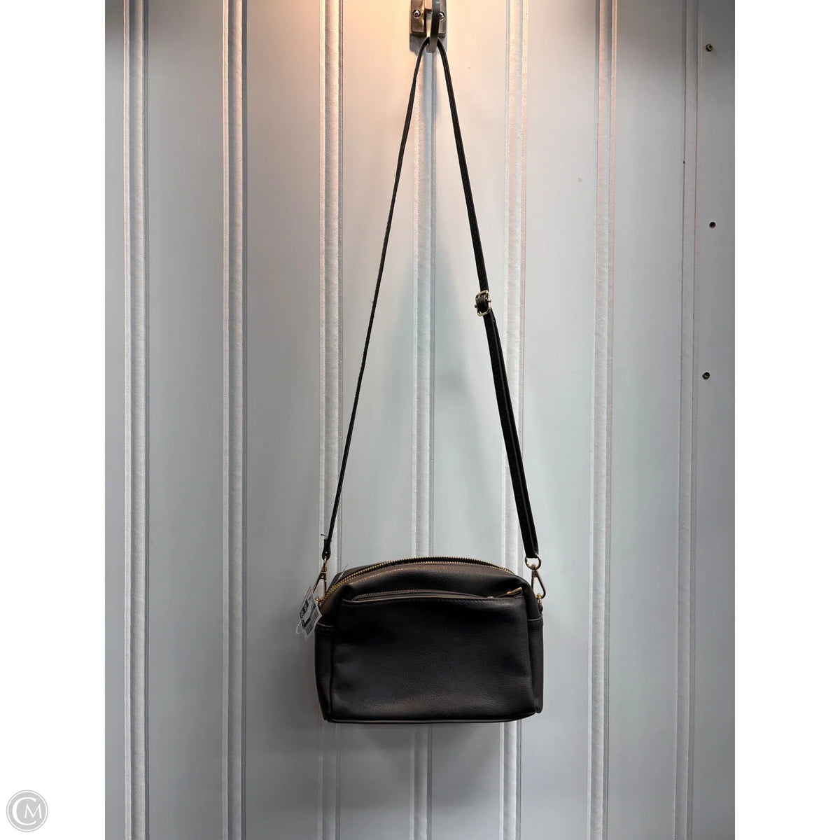 Crossbody By Clothes Mentor, Size: Small