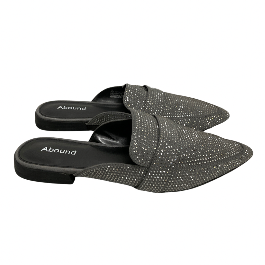 Shoes Flats By Abound In Silver, Size: 6