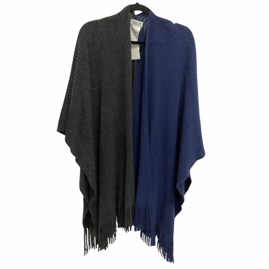 Poncho By Molly Bracken In Blue & Grey, Size: Osfm