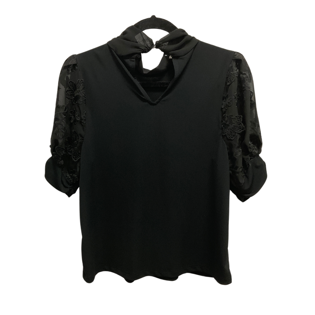 Top Short Sleeve By Cable And Gauge In Black, Size: M