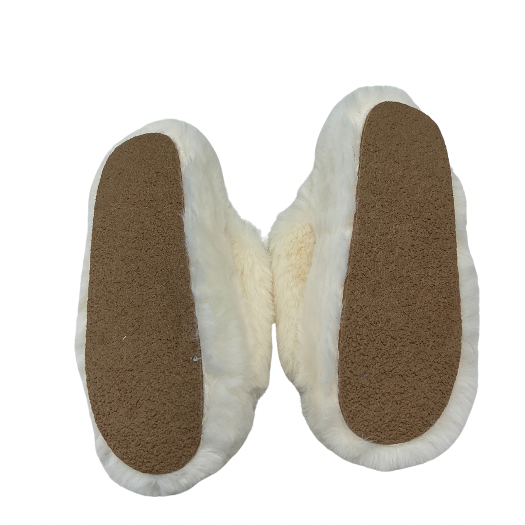 Slippers By Maeve In Cream