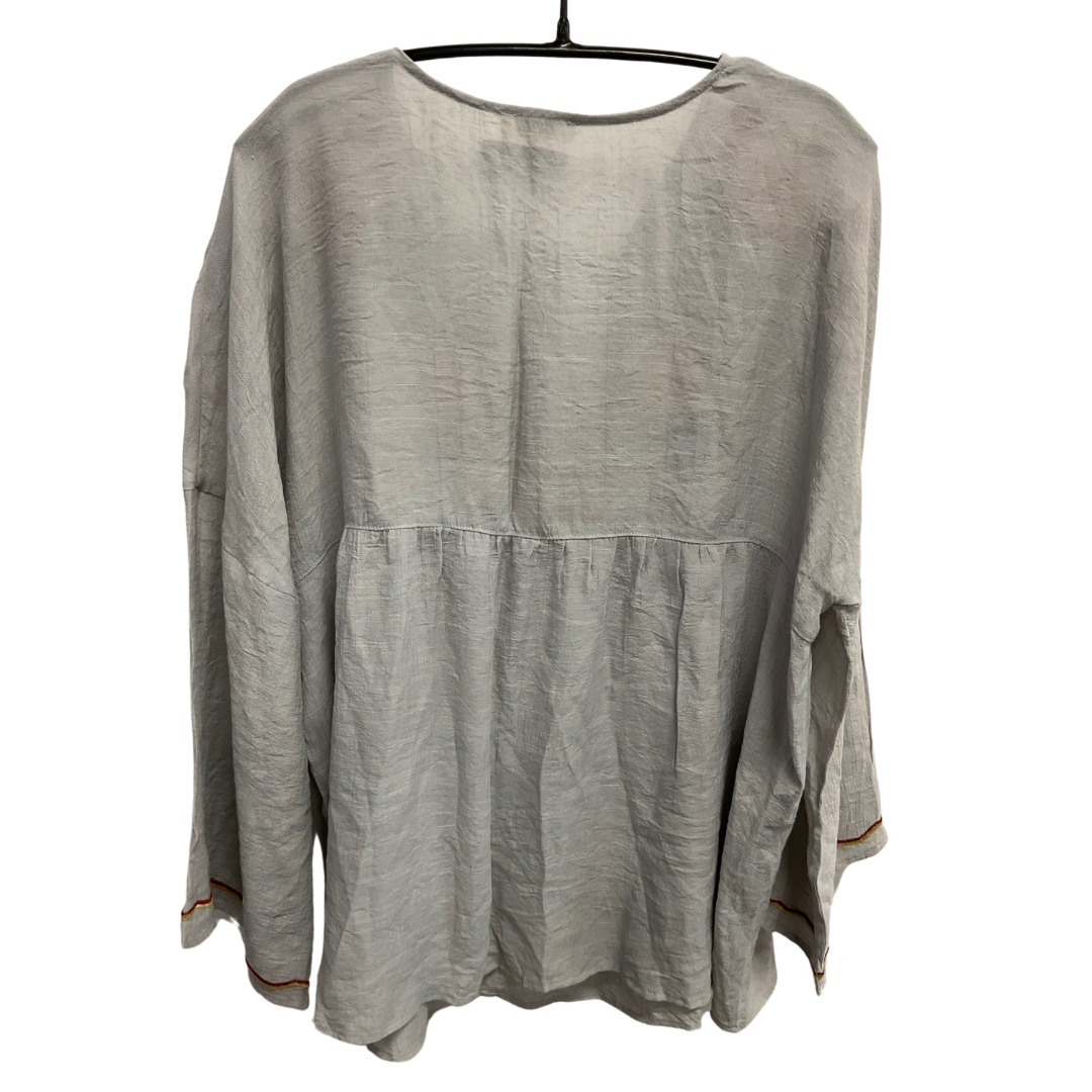 Top Long Sleeve By Umgee In Grey, Size: L