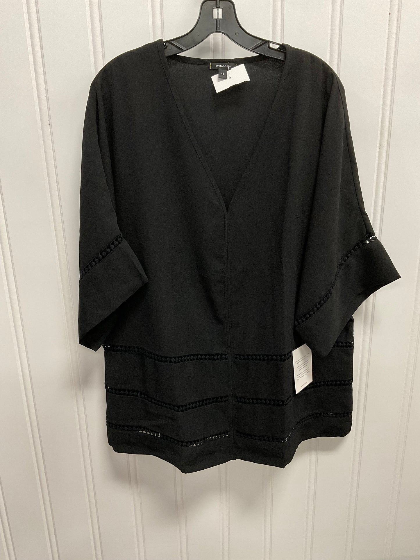 Top Short Sleeve By Stella And Dot In Black, Size: 1x