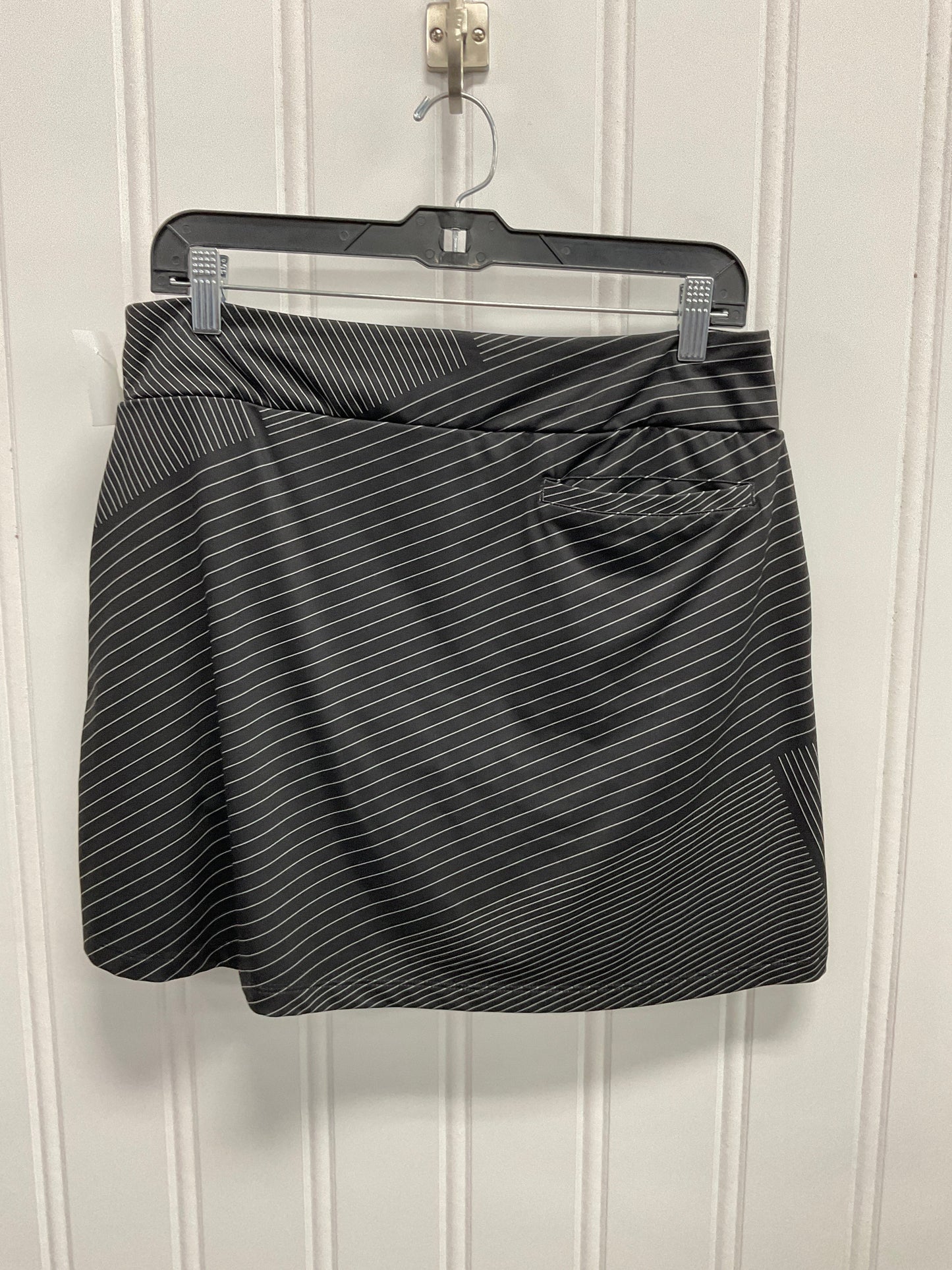 Athletic Skirt By Nike In Black, Size: M