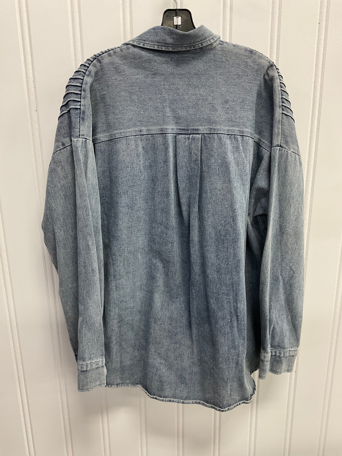 Top Long Sleeve By White Birch In Blue Denim, Size: L