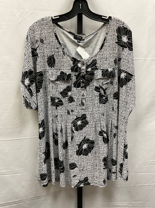 Black & White Top Short Sleeve Cocomo, Size 2x