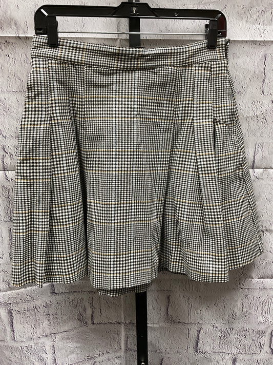 Skirt Mini & Short By Clothes Mentor  Size: 4