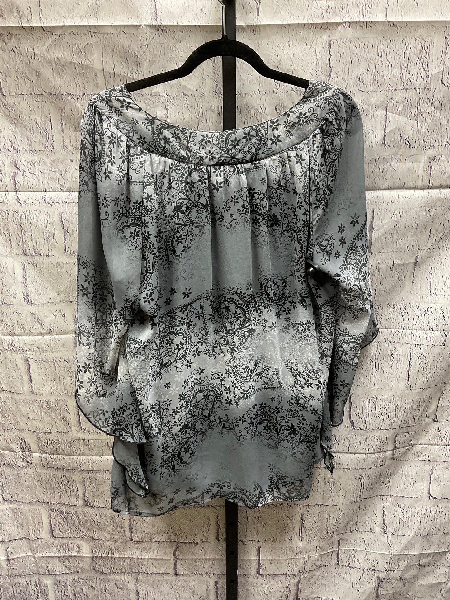 Top Short Sleeve By Dressbarn  Size: 1x