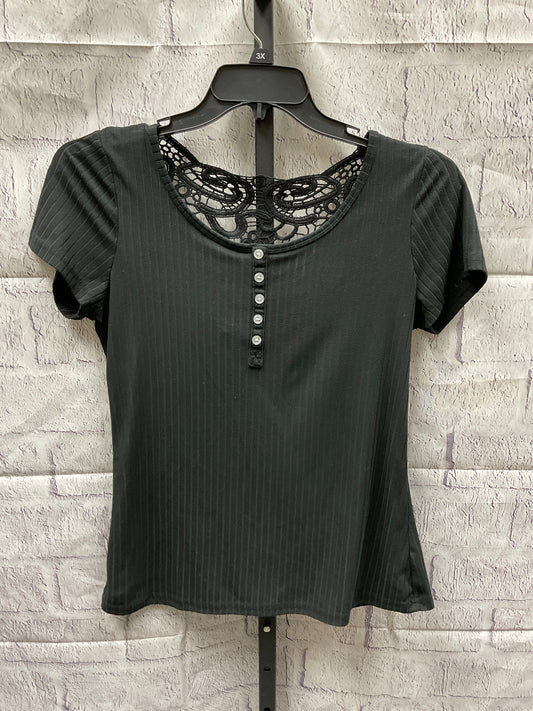 Top Short Sleeve By Bobbie Brooks  Size: M