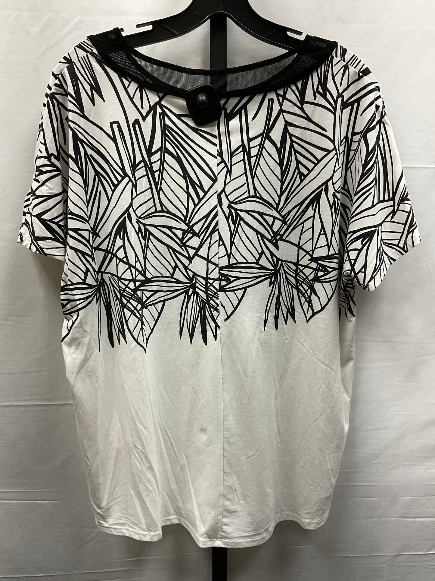 Black & White Top Short Sleeve Chicos, Size L