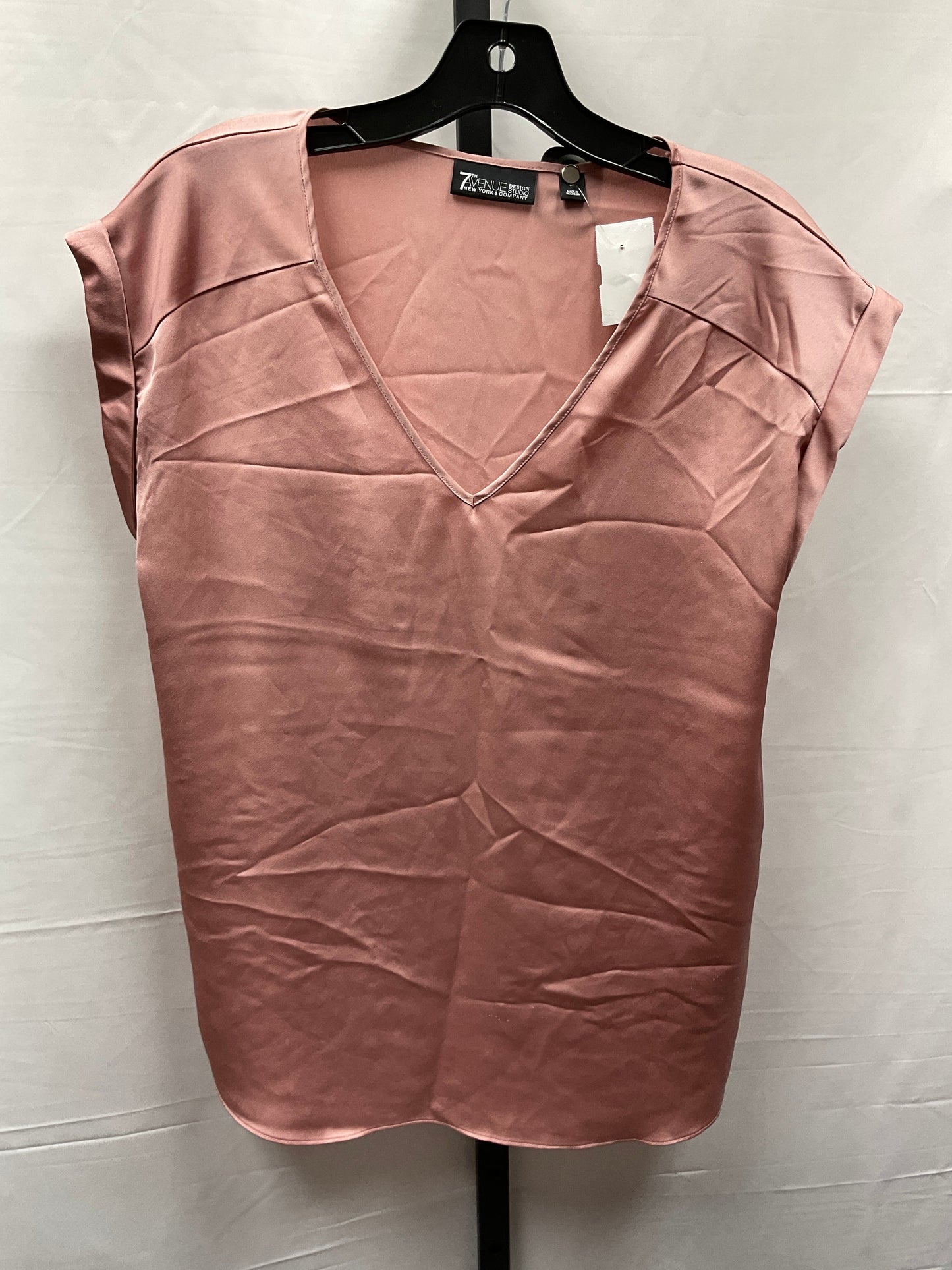 Pink Top Short Sleeve New York And Co, Size M