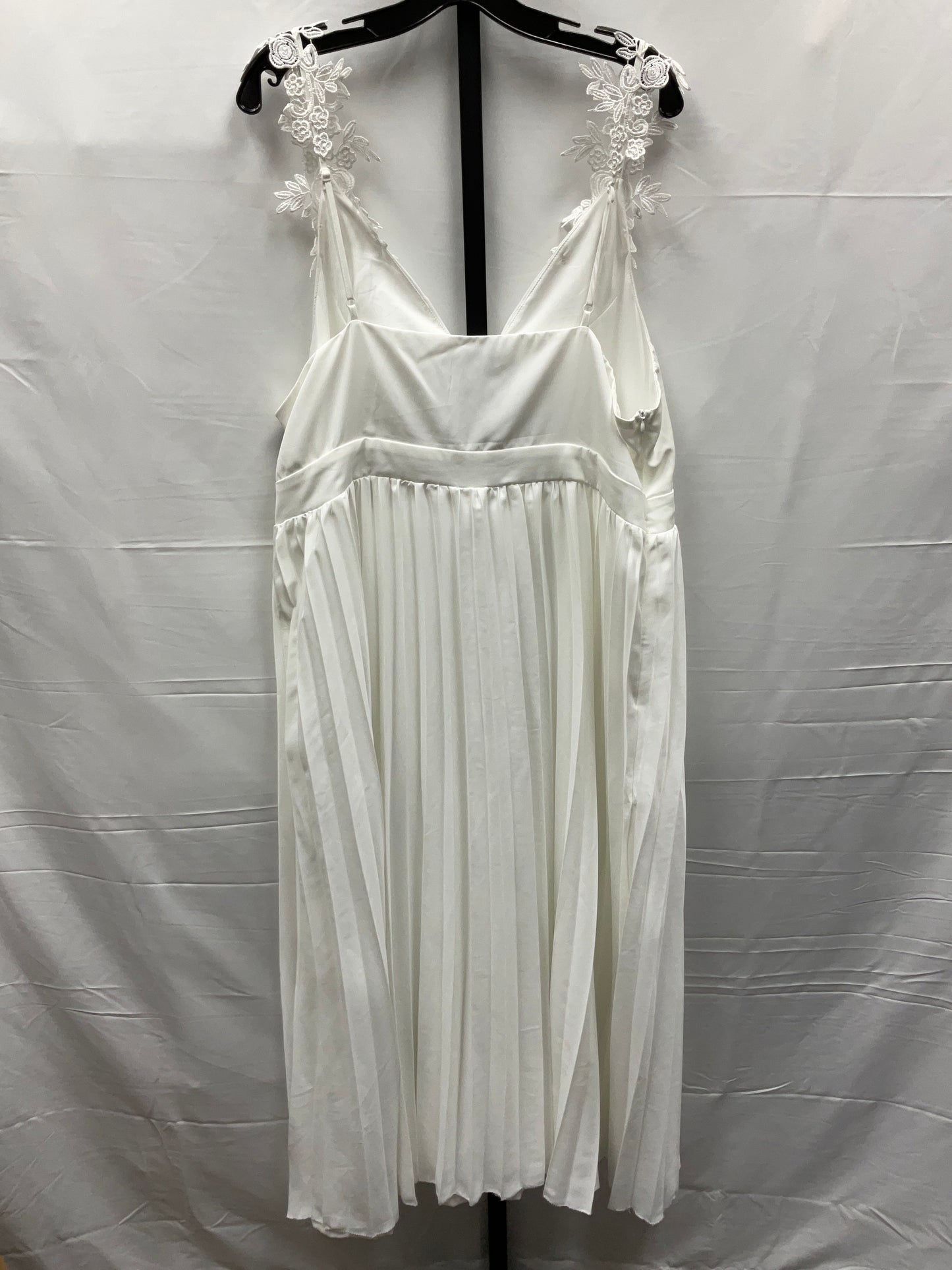 Dress Casual Midi By Shein  Size: 3x