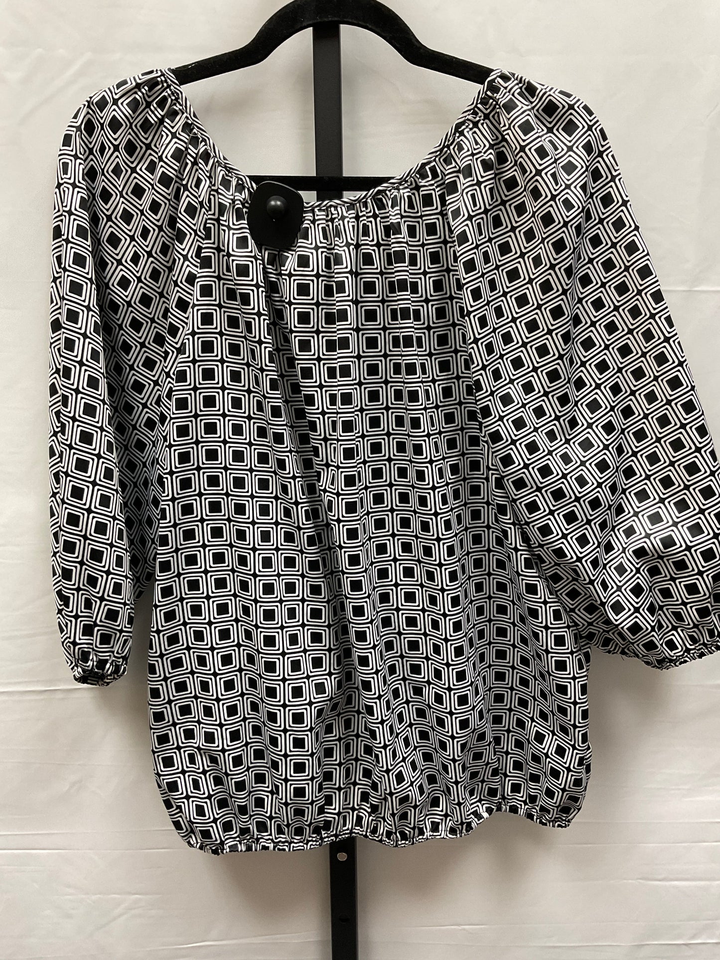 Black & White Top Long Sleeve Ellen Tracy, Size L