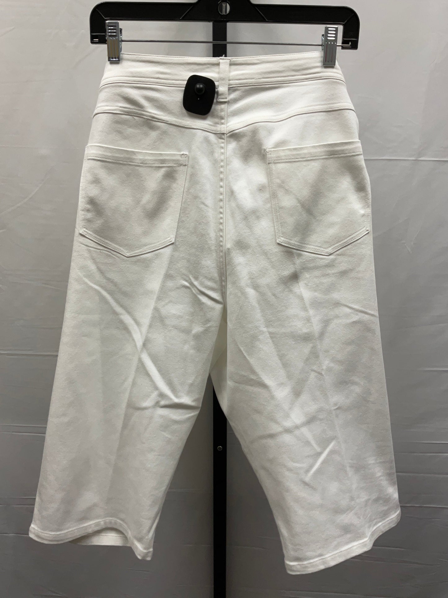 White Shorts Christopher And Banks, Size 16