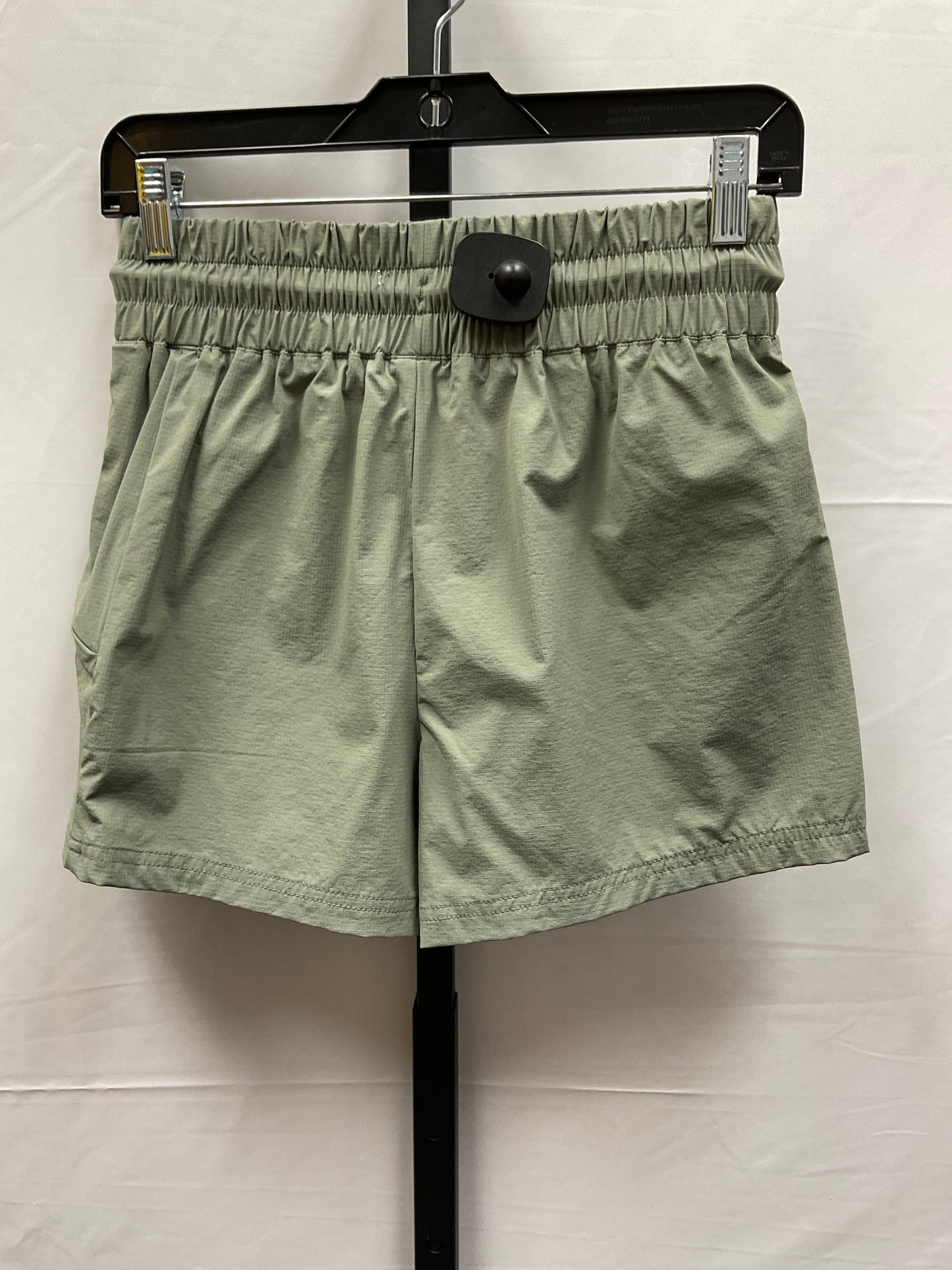 Green Athletic Shorts Avalanche, Size S