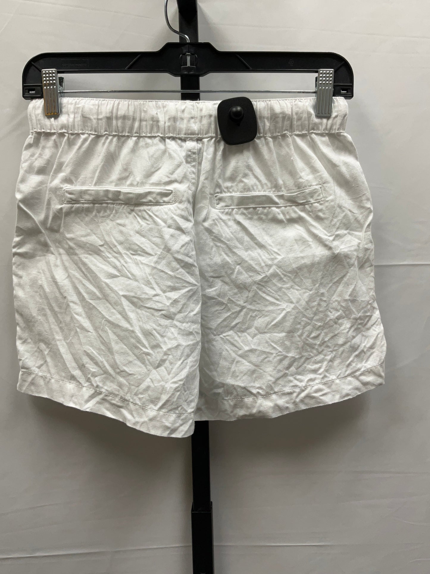 White Shorts Designer Tahari By Arthur Levine, Size Xs