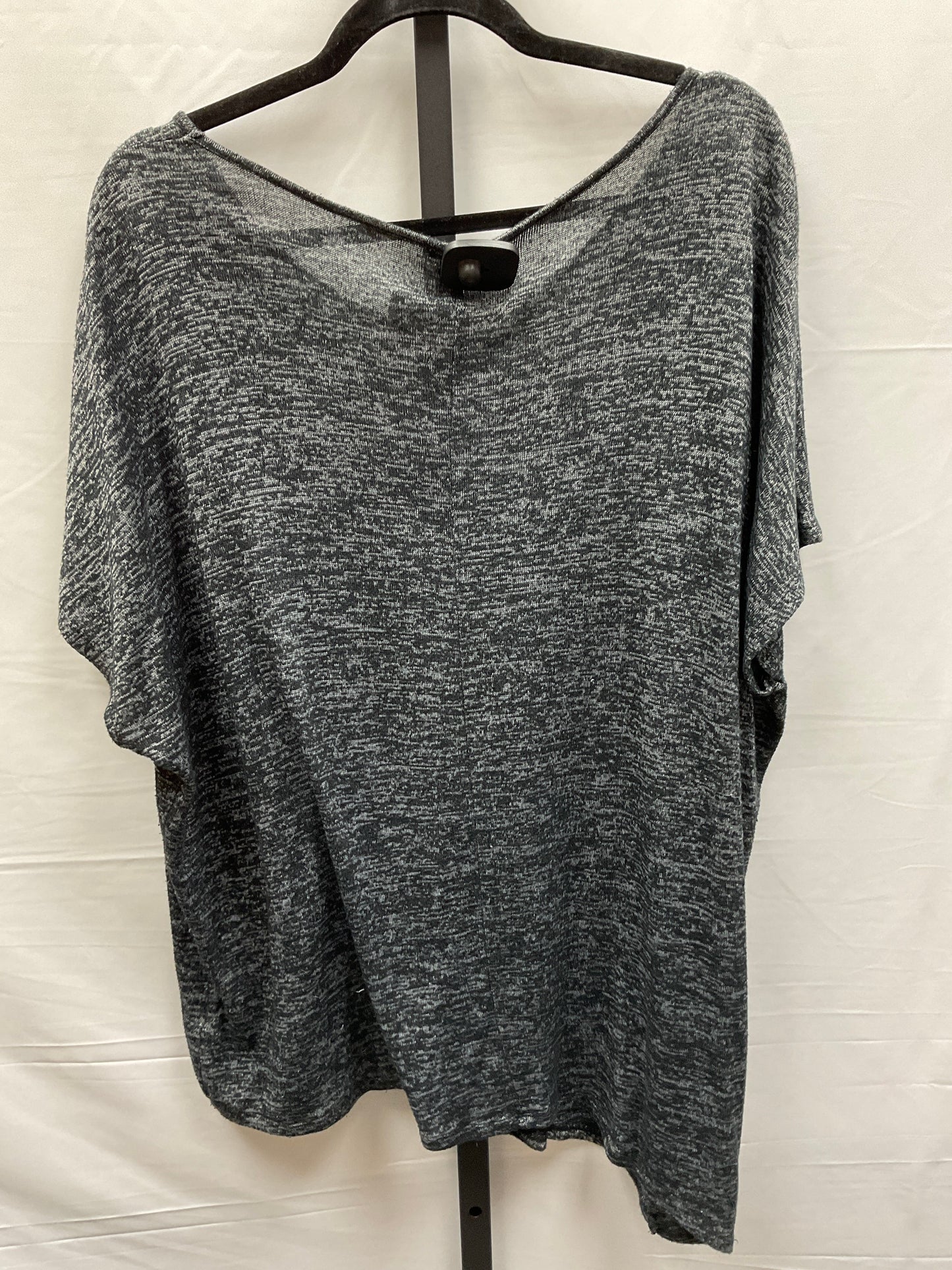 Black Top Short Sleeve Ana, Size Xl