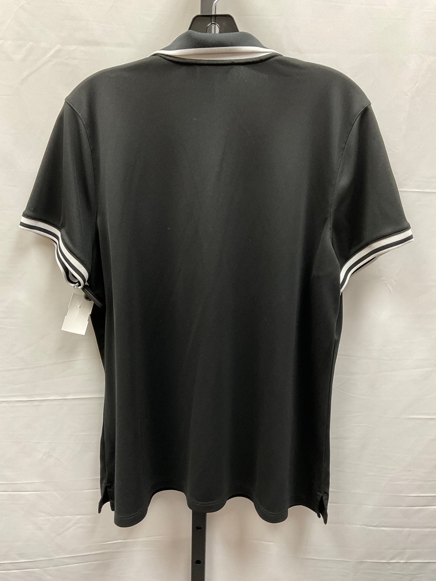 Black & White Athletic Top Short Sleeve Lady Hagen, Size Xxl