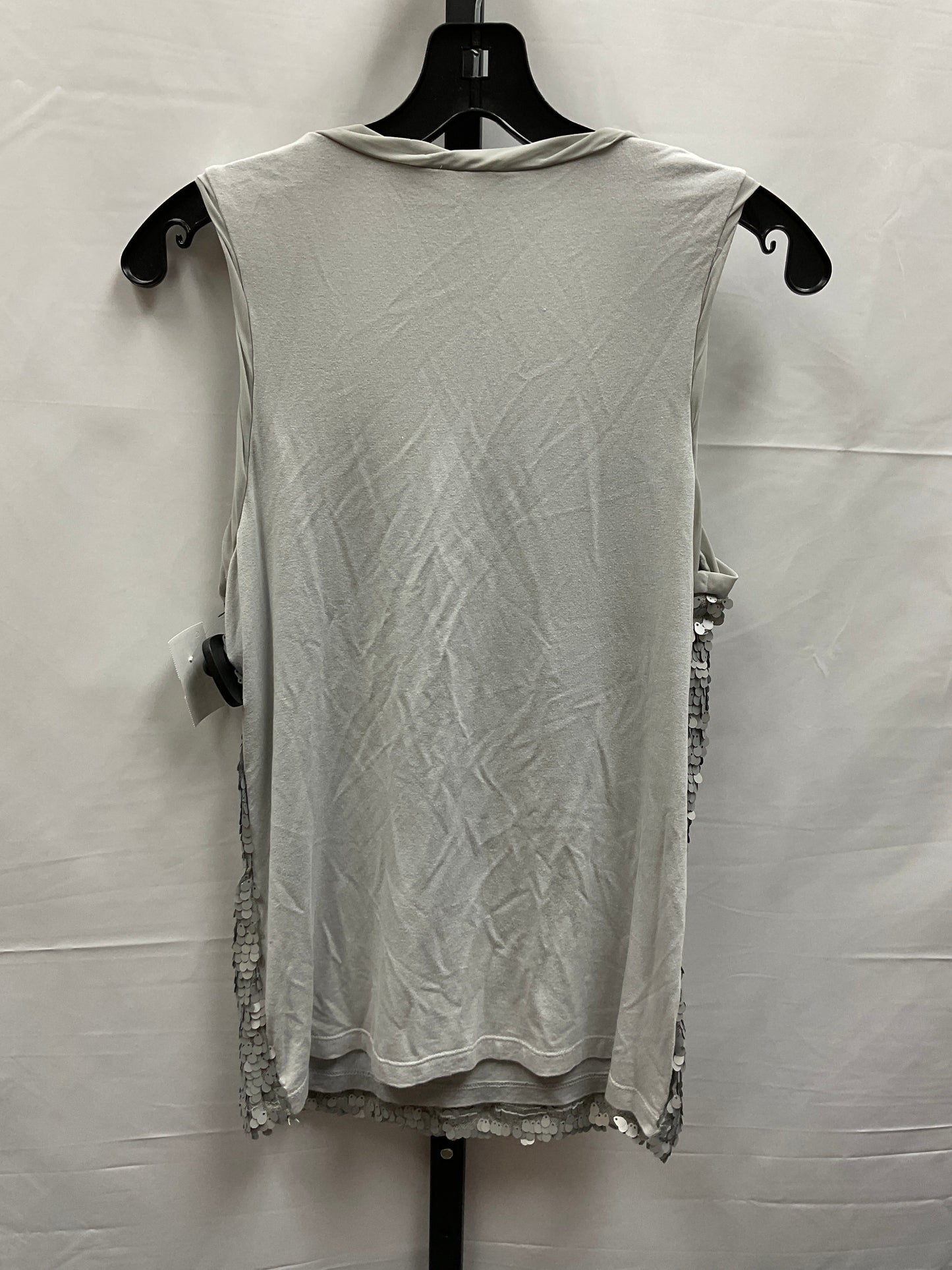 Silver Top Sleeveless New York And Co, Size M