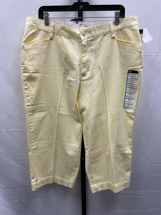 Yellow Capris Lee, Size 18