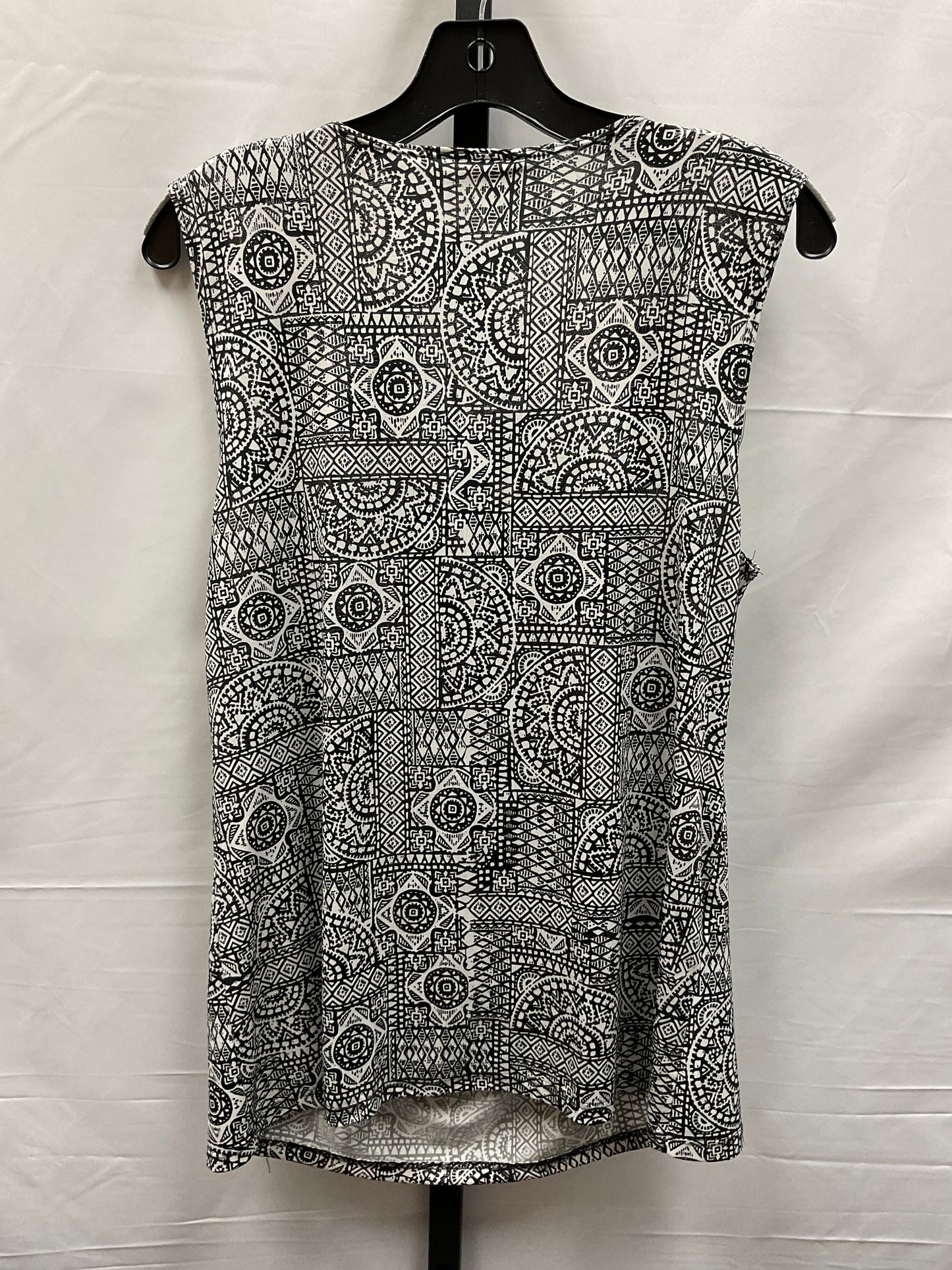 Black & White Top Sleeveless Dressbarn, Size L