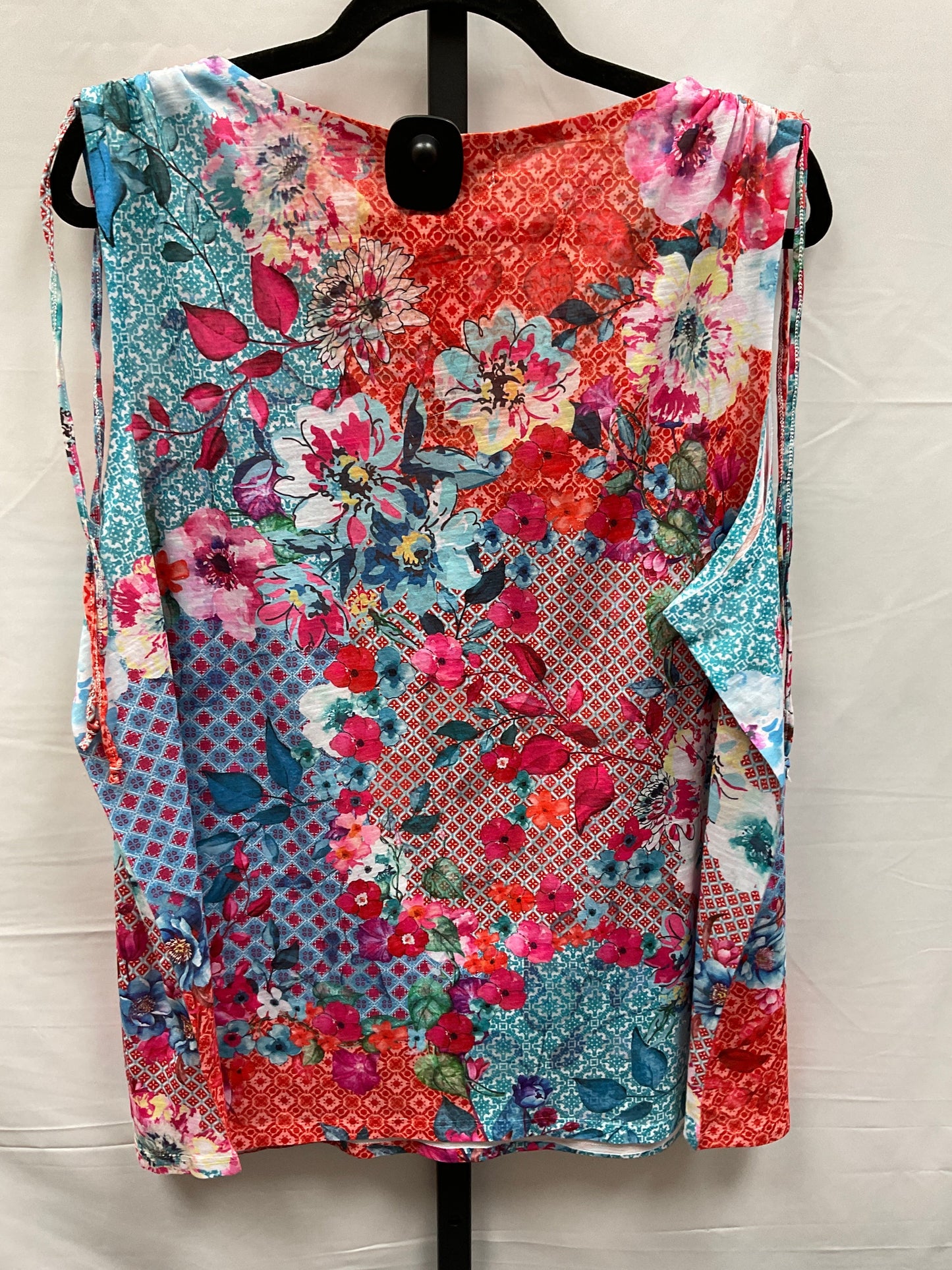 Multi-colored Top Sleeveless Concepts, Size Xxl