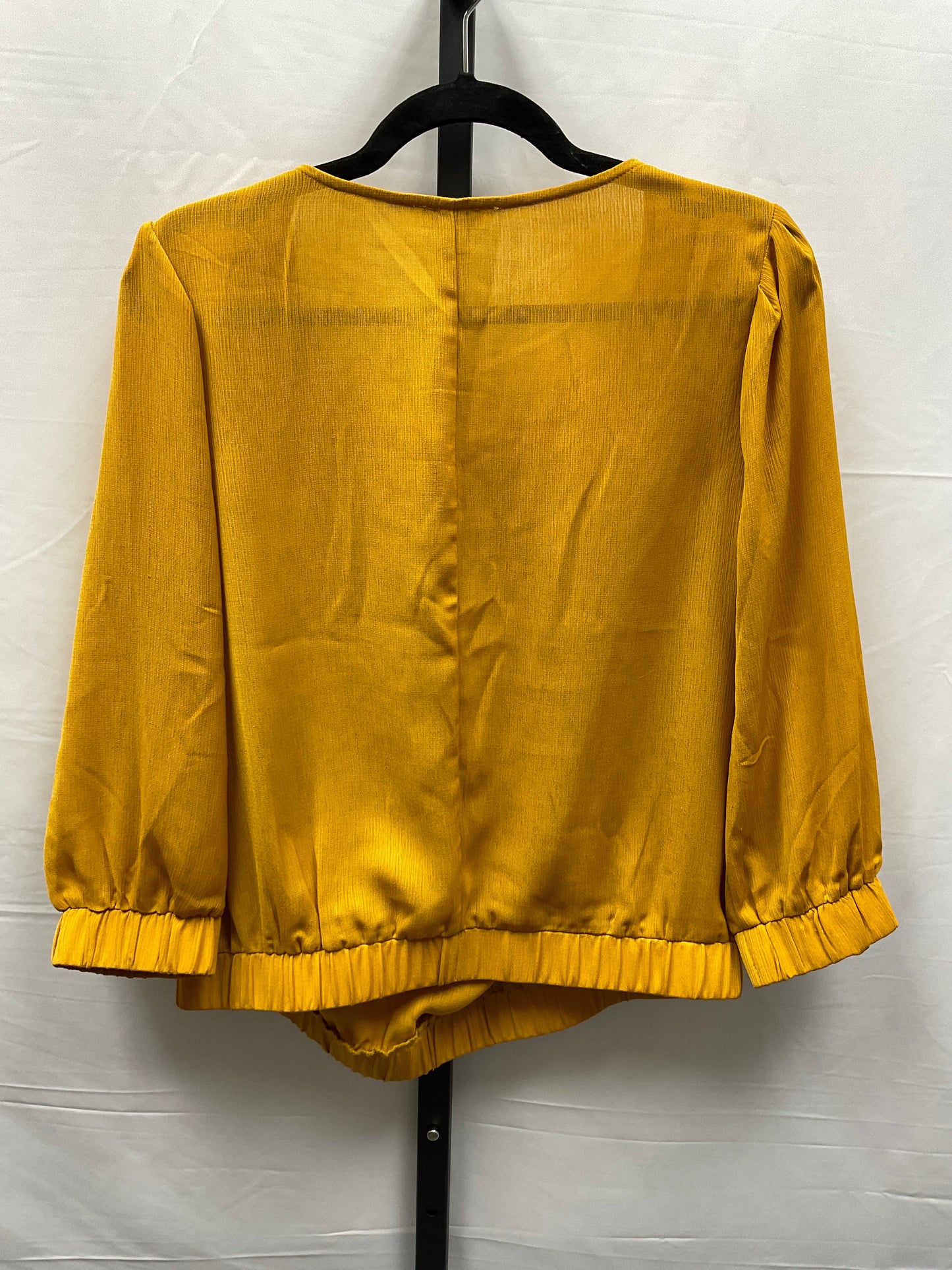 Yellow Top Long Sleeve Lily White, Size M
