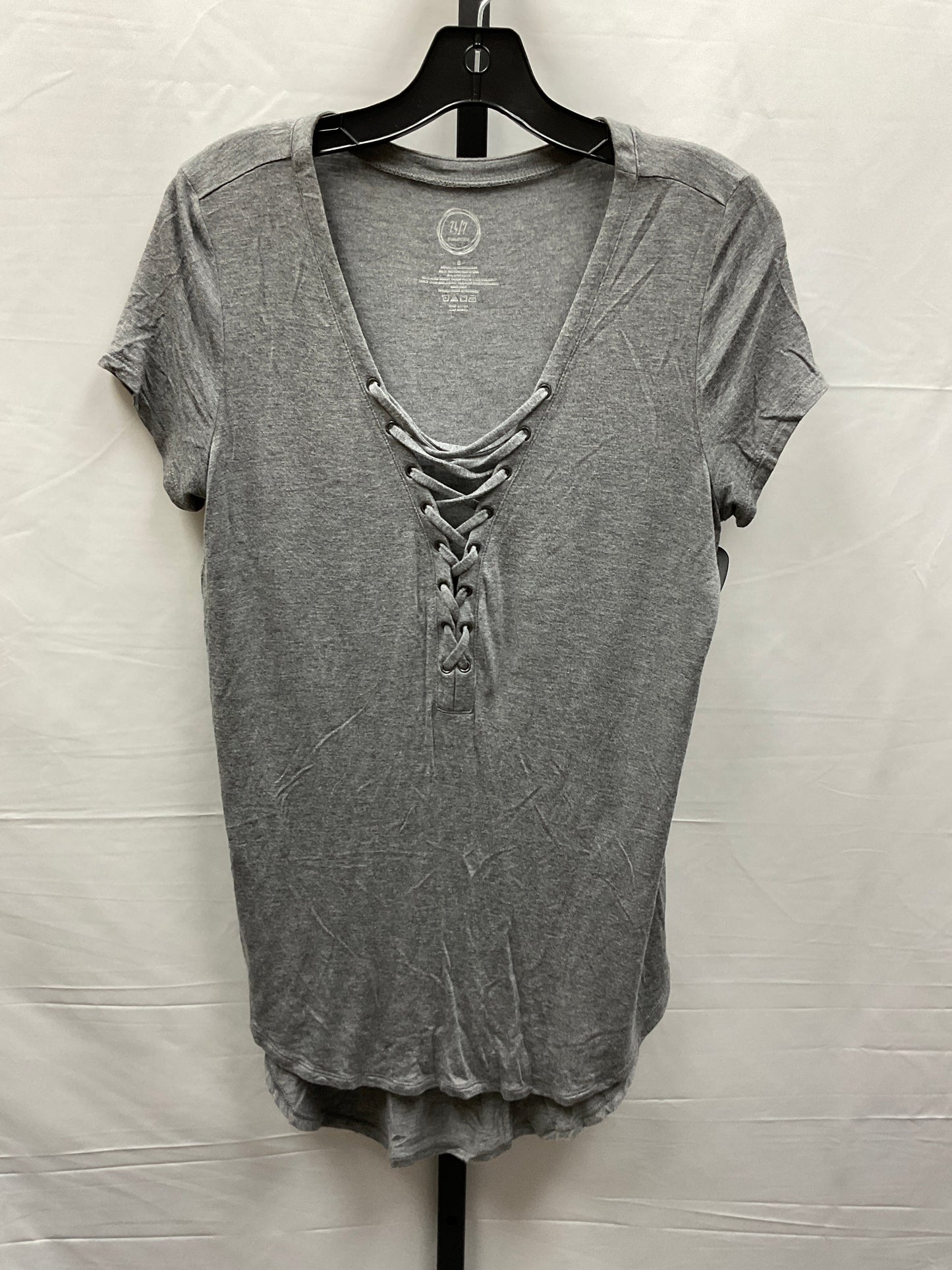 Grey Top Short Sleeve Basic Maurices, Size S