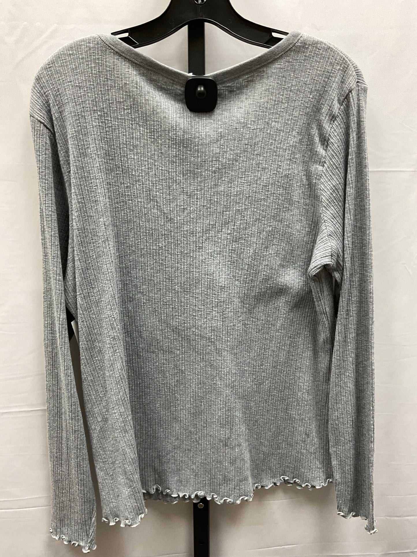 Top Long Sleeve By Old Navy In Grey, Size: Xxl