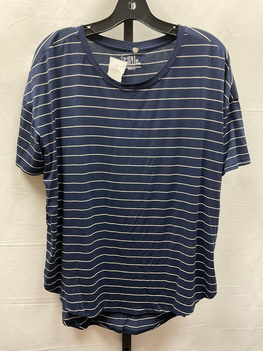 Top Short Sleeve Basic By Time And Tru In Striped Pattern, Size: M