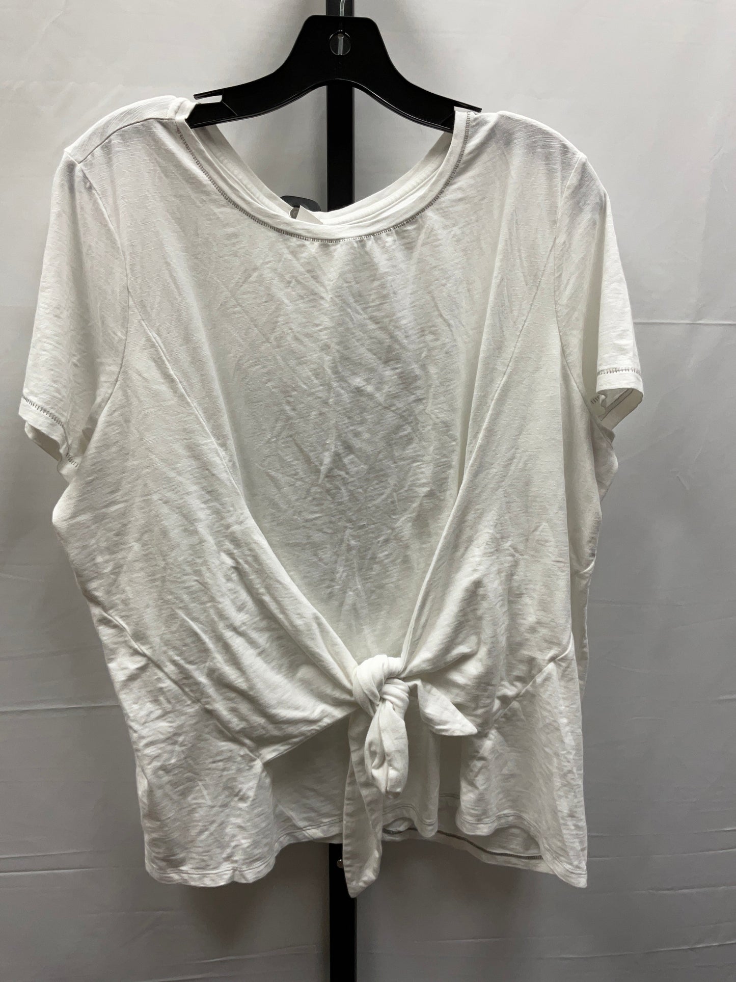 White Top Short Sleeve Any Body, Size Xl