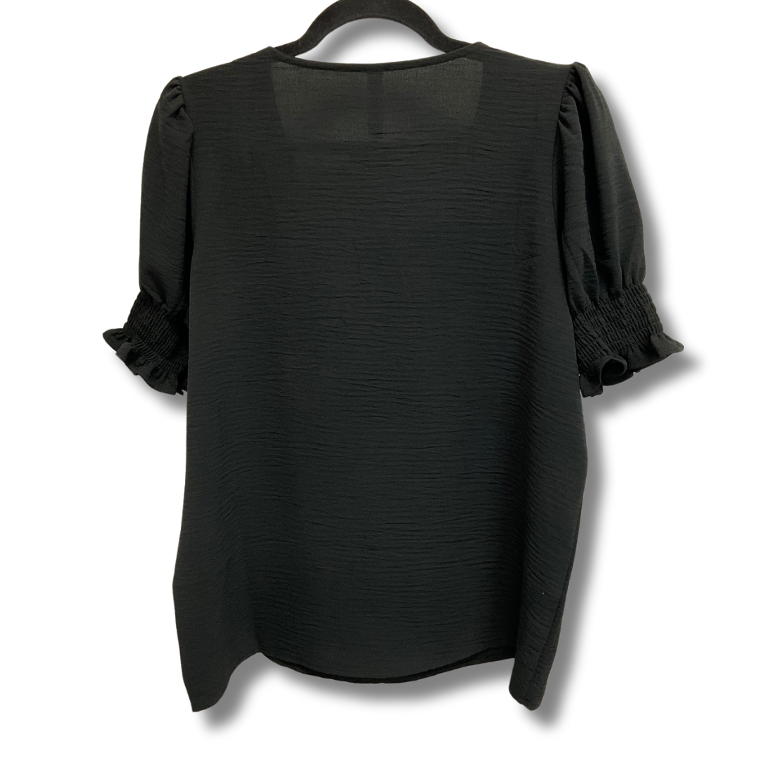 Top Short Sleeve By Zenana Outfitters In Black, Size: M