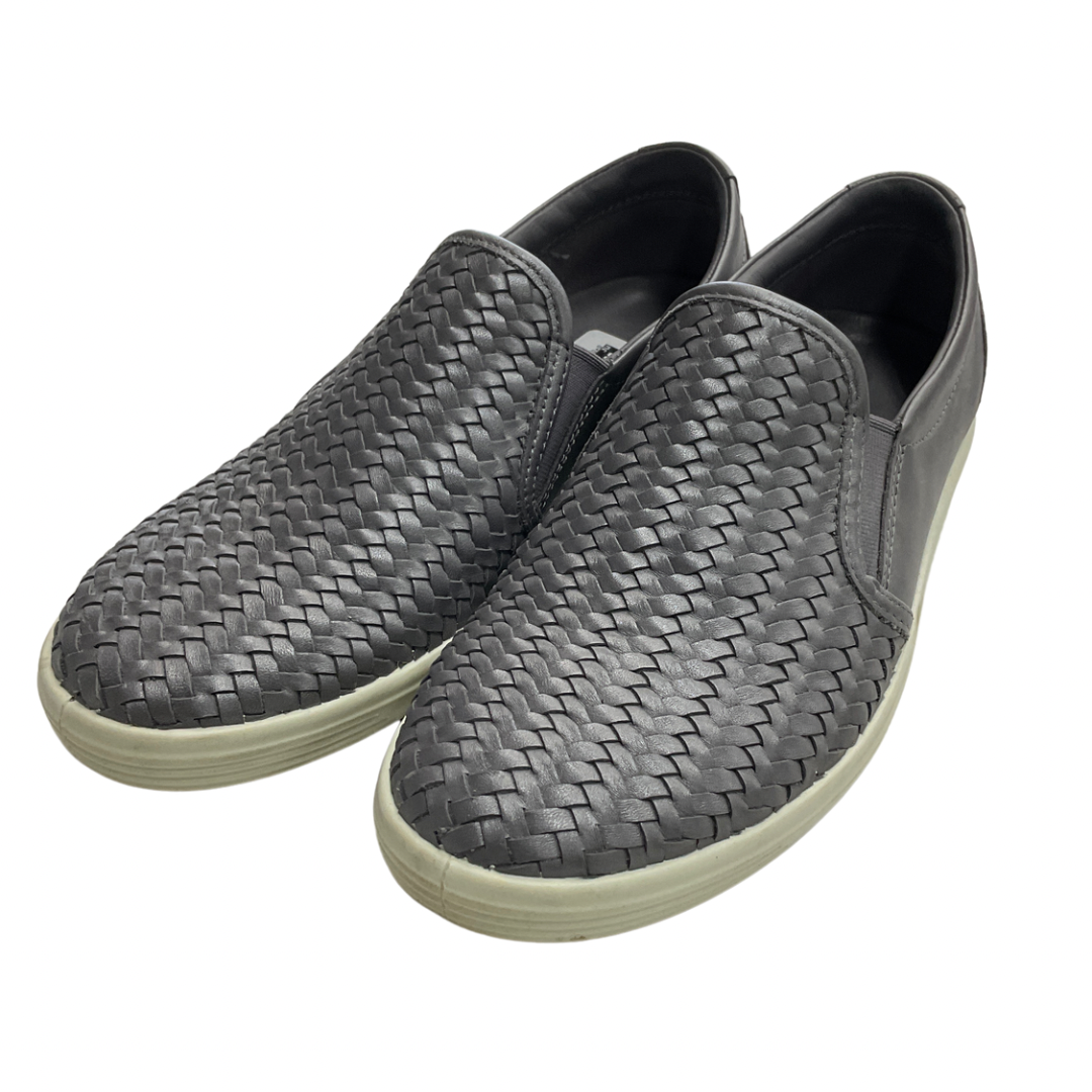 Shoes Flats By Ecco In Grey, Size: 7