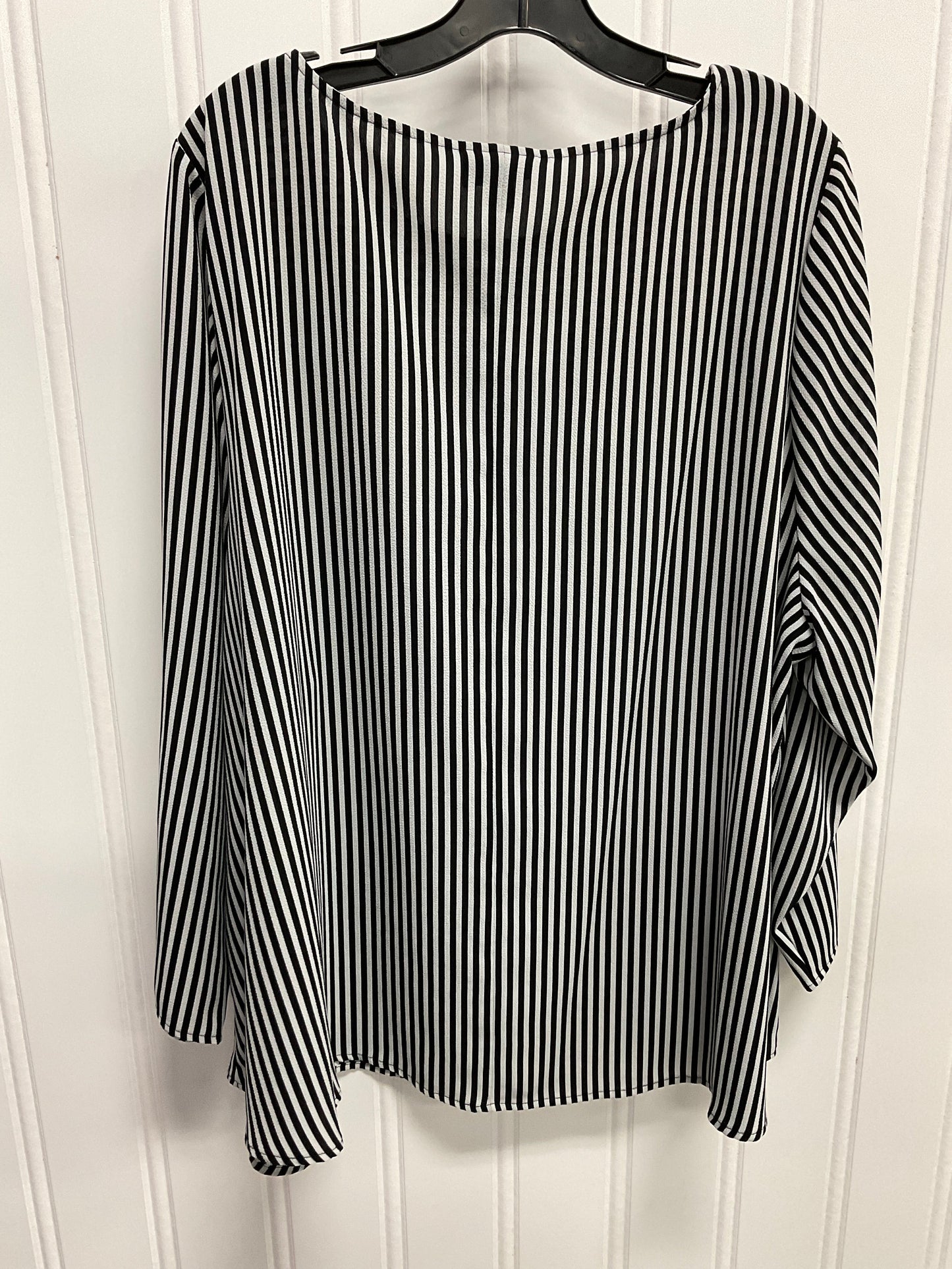 Top Long Sleeve By Lane Bryant In Striped Pattern, Size: 3x