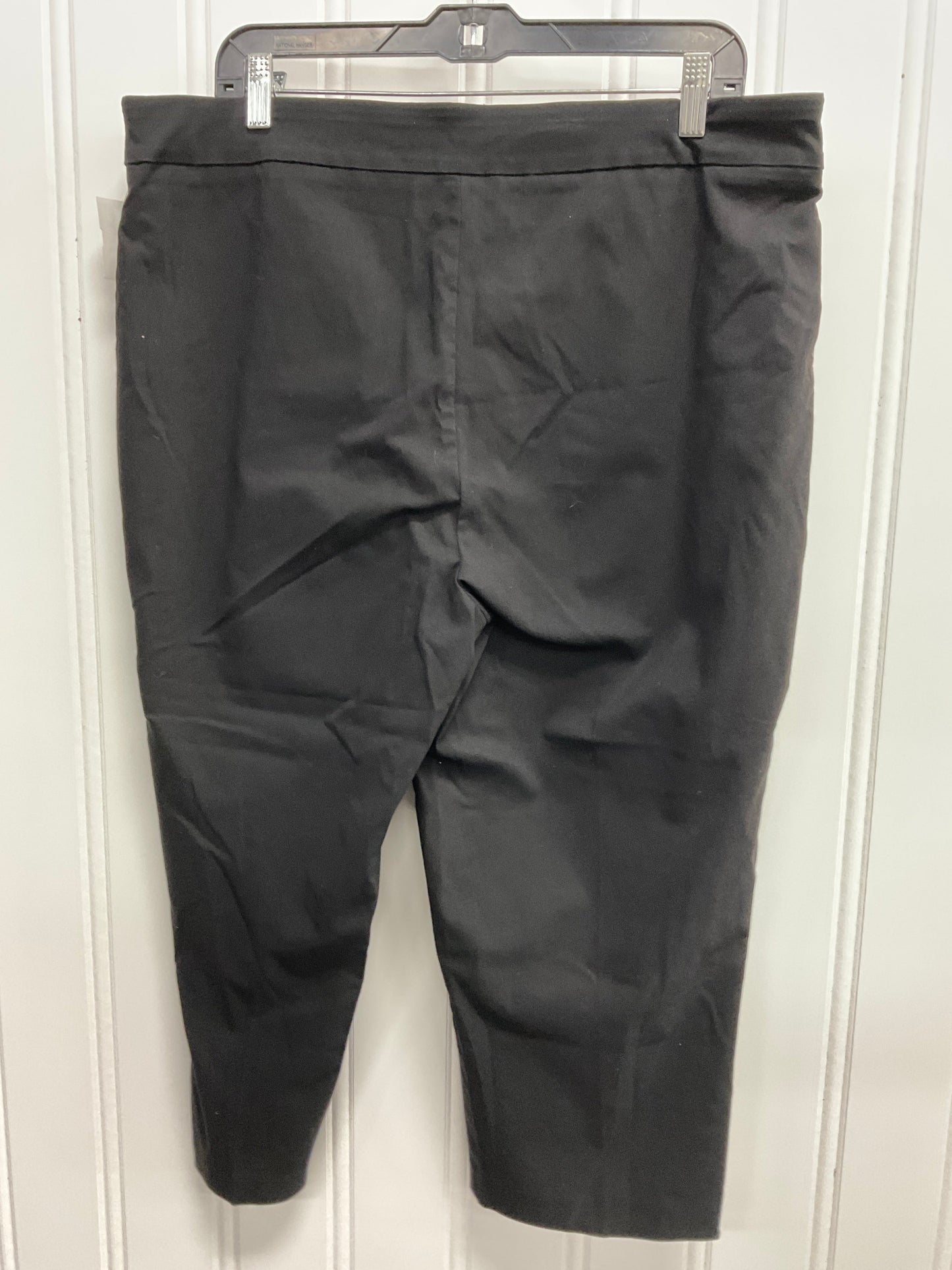 Capris By Zac And Rachel In Black, Size: 16