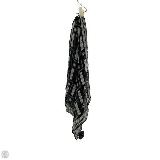 Scarf Designer By St. John