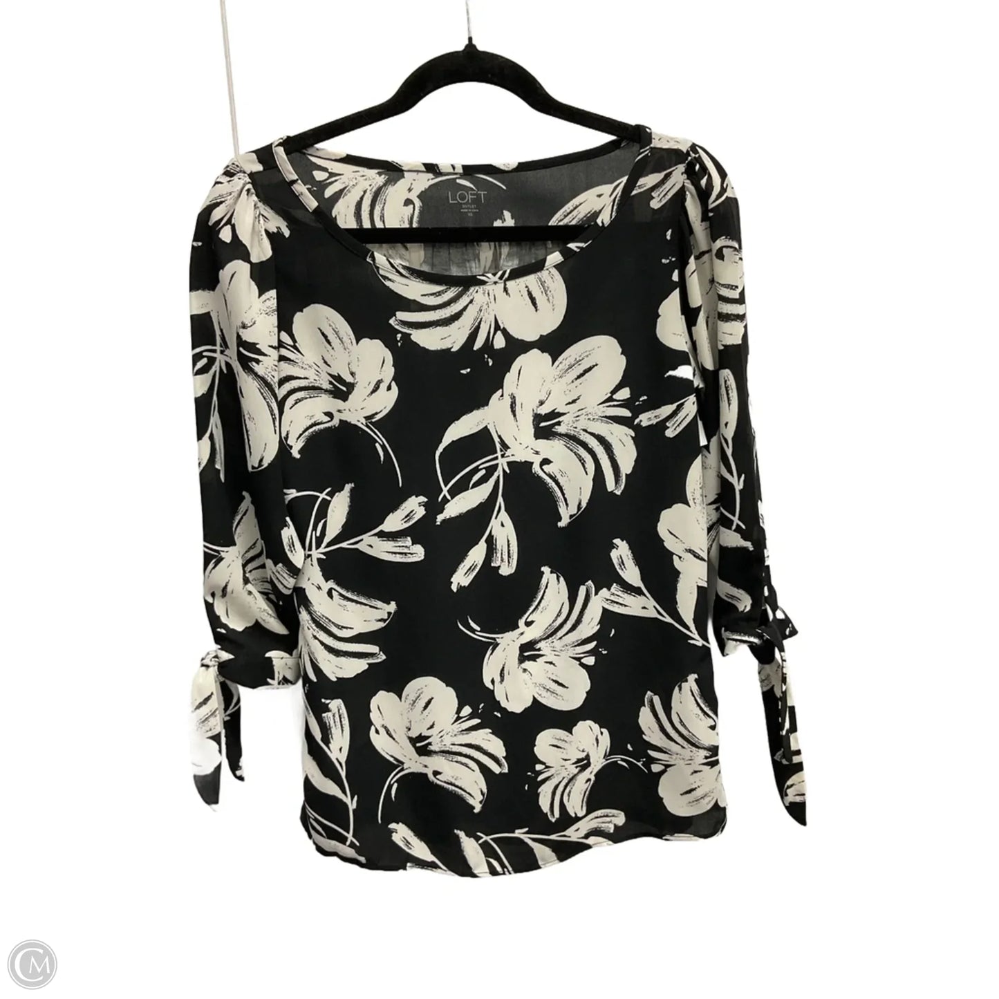 Blouse Long Sleeve By Loft In Floral Print, Size: Xs