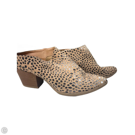 Shoes Heels Block By Universal Thread In Animal Print, Size: 7.5