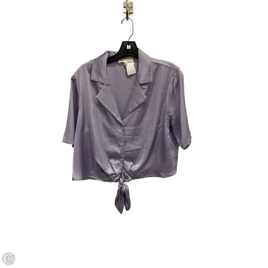 Blouse Short Sleeve By Clothes Mentor In Purple, Size: M