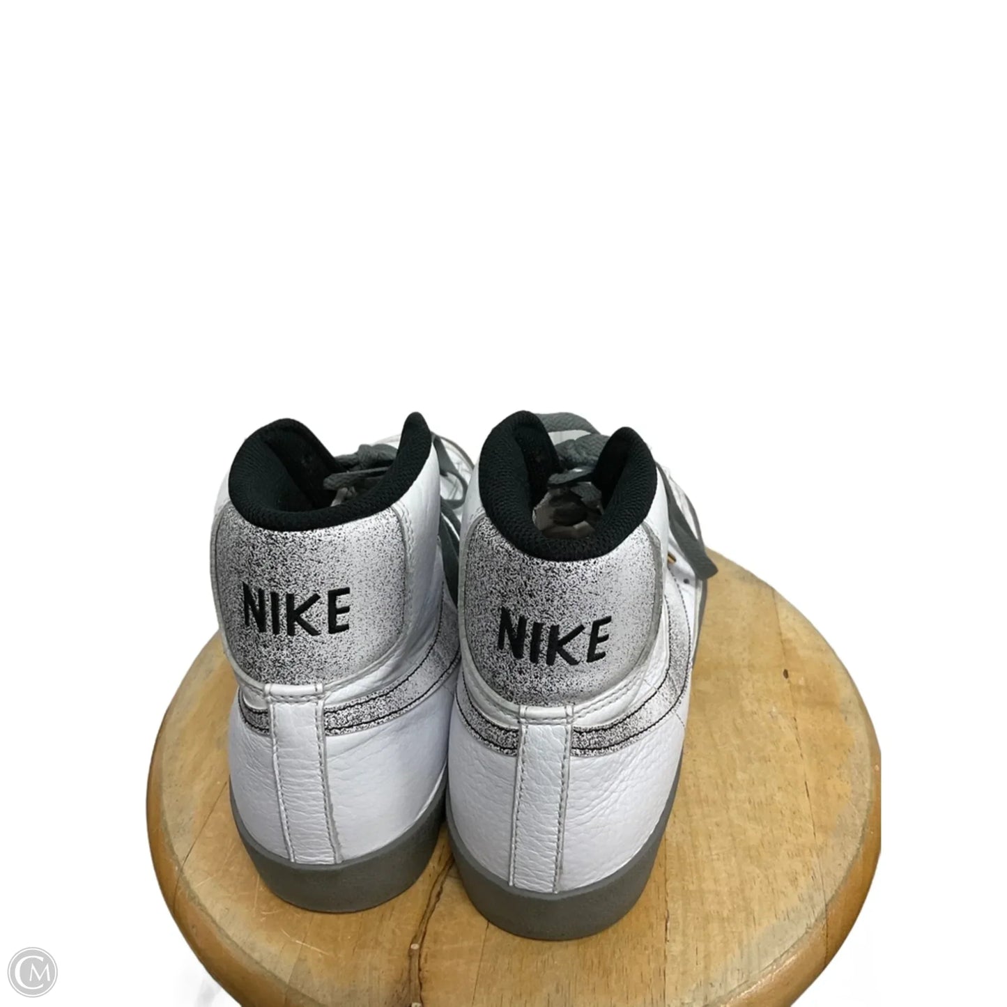 Shoes Athletic By Nike In White, Size: 8