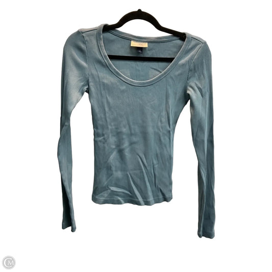 Top Long Sleeve By Universal Thread In Blue, Size: Xs