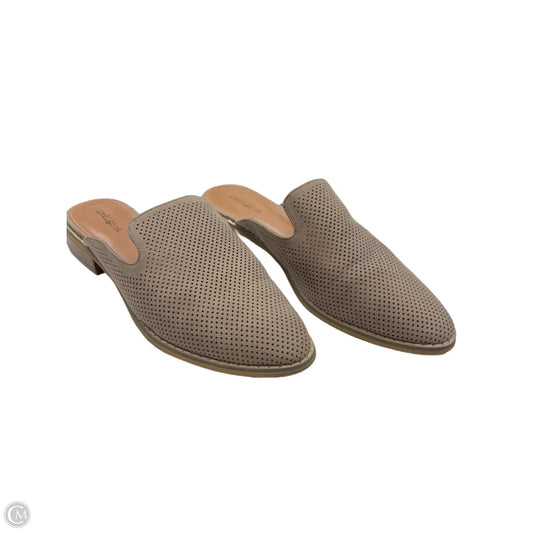 Shoes Flats By Indigo Rd In Taupe, Size: 8.5
