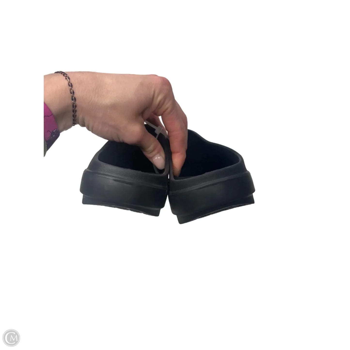 Shoes Flats By Oofos In Black, Size: 8